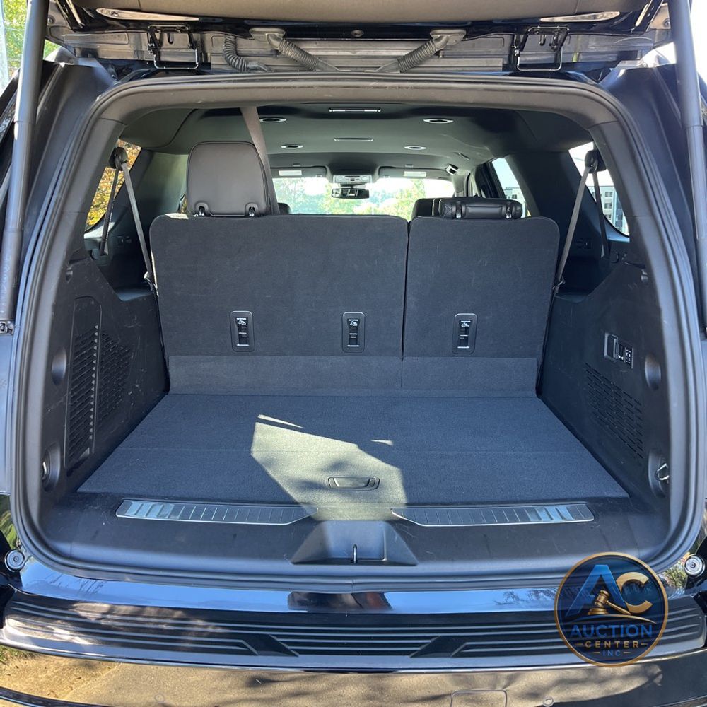 2023 Chevrolet Suburban RST