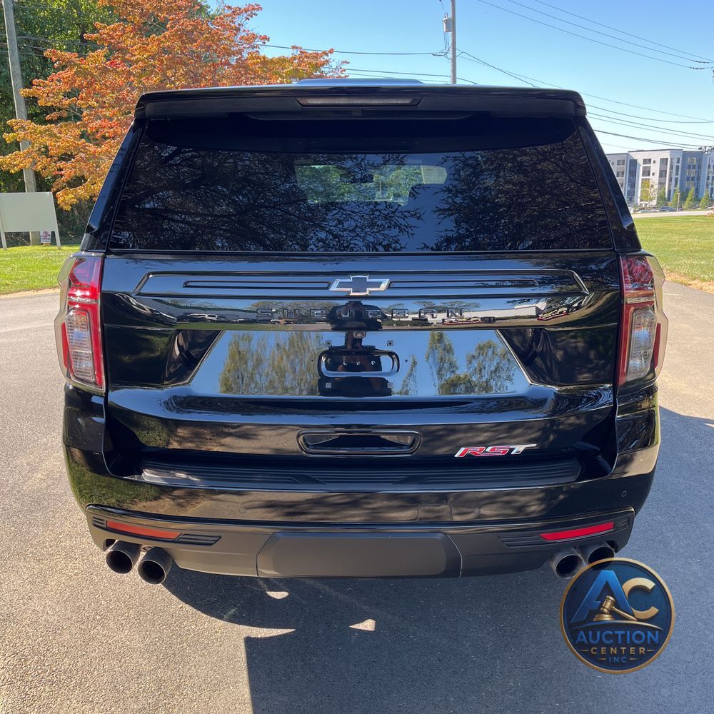 2023 Chevrolet Suburban RST