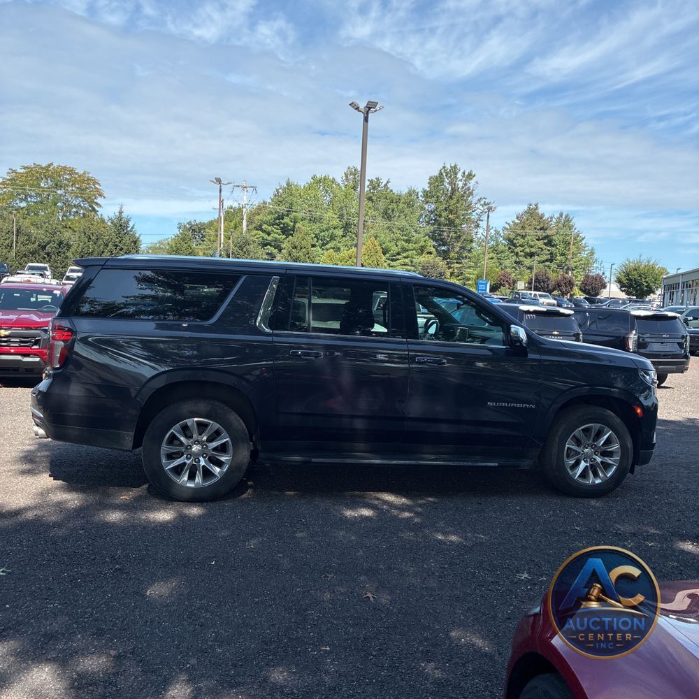 2023 Chevrolet Suburban Premier