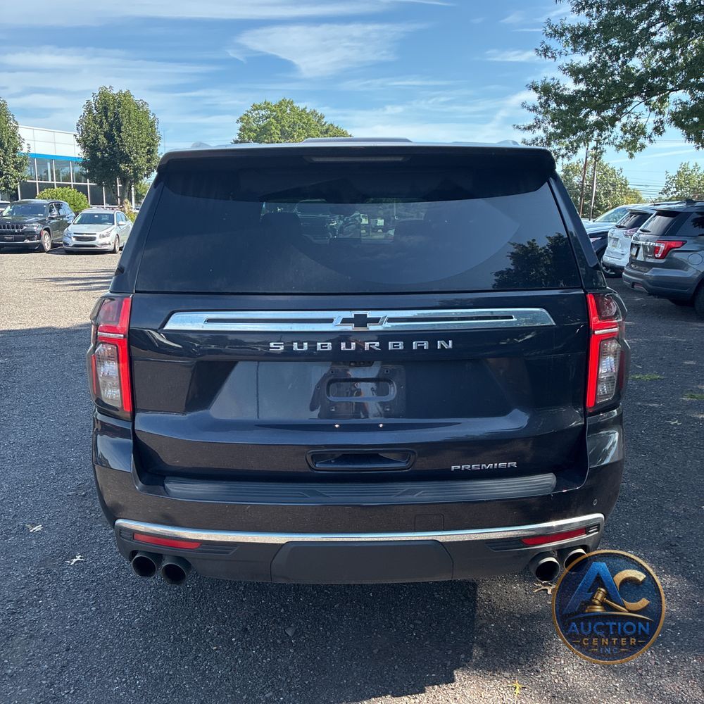 2023 Chevrolet Suburban Premier