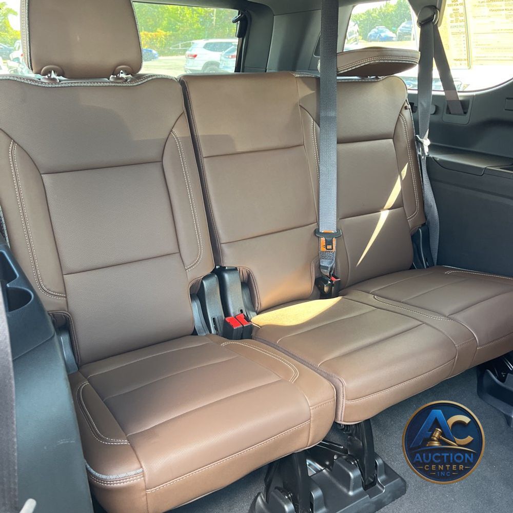 2023 Chevrolet Suburban High Country