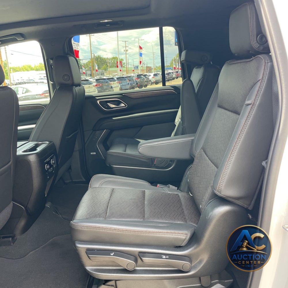 2021 Chevrolet Suburban High Country