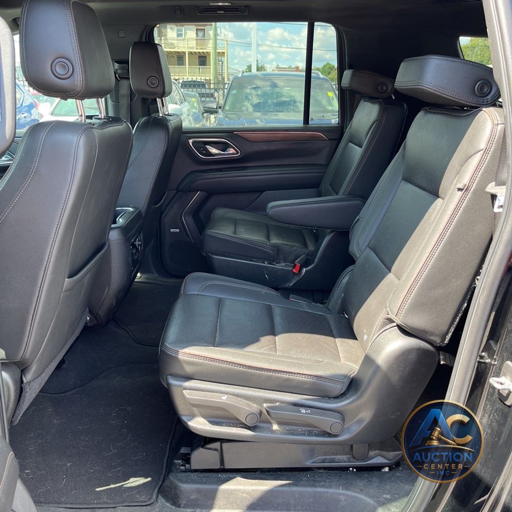 2021 Chevrolet Suburban High Country