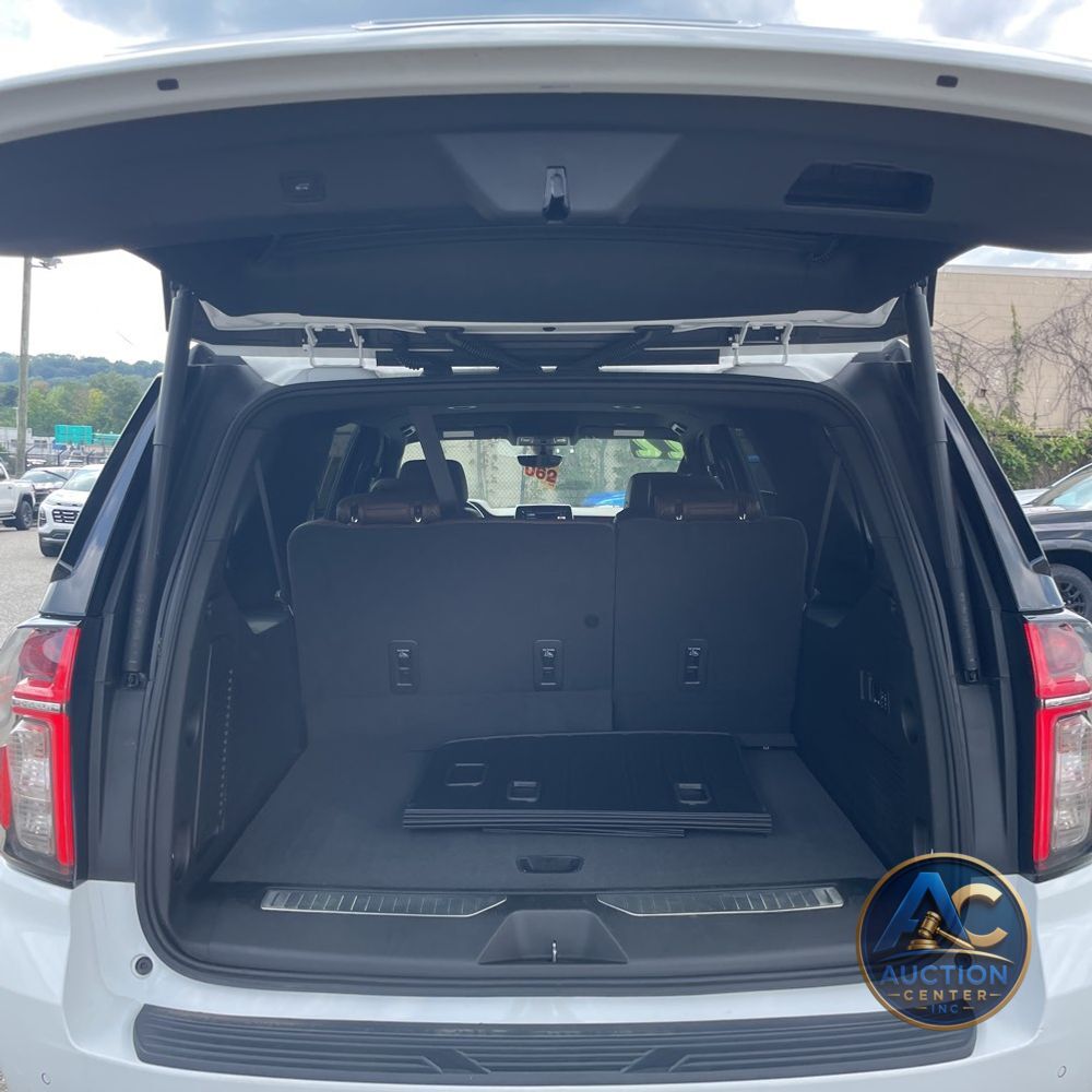 2022 Chevrolet Suburban High Country