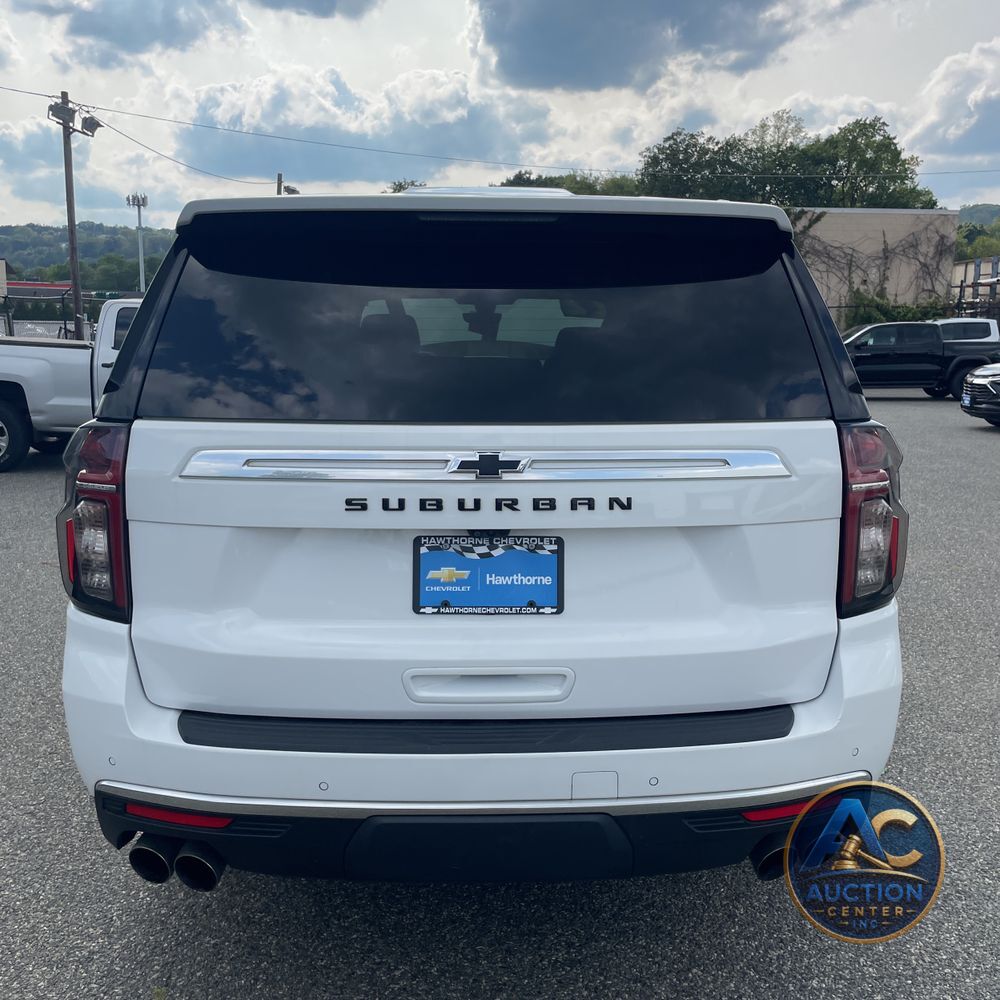 2022 Chevrolet Suburban High Country