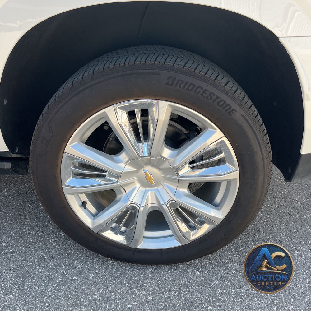 2023 Chevrolet Suburban High Country