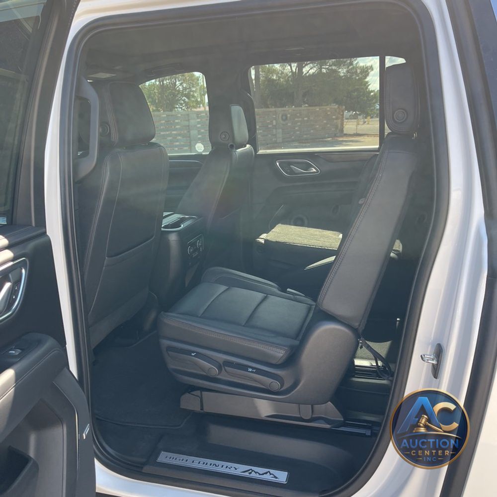 2023 Chevrolet Suburban High Country