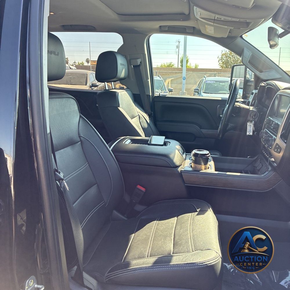 2019 GMC Sierra 2500HD Denali