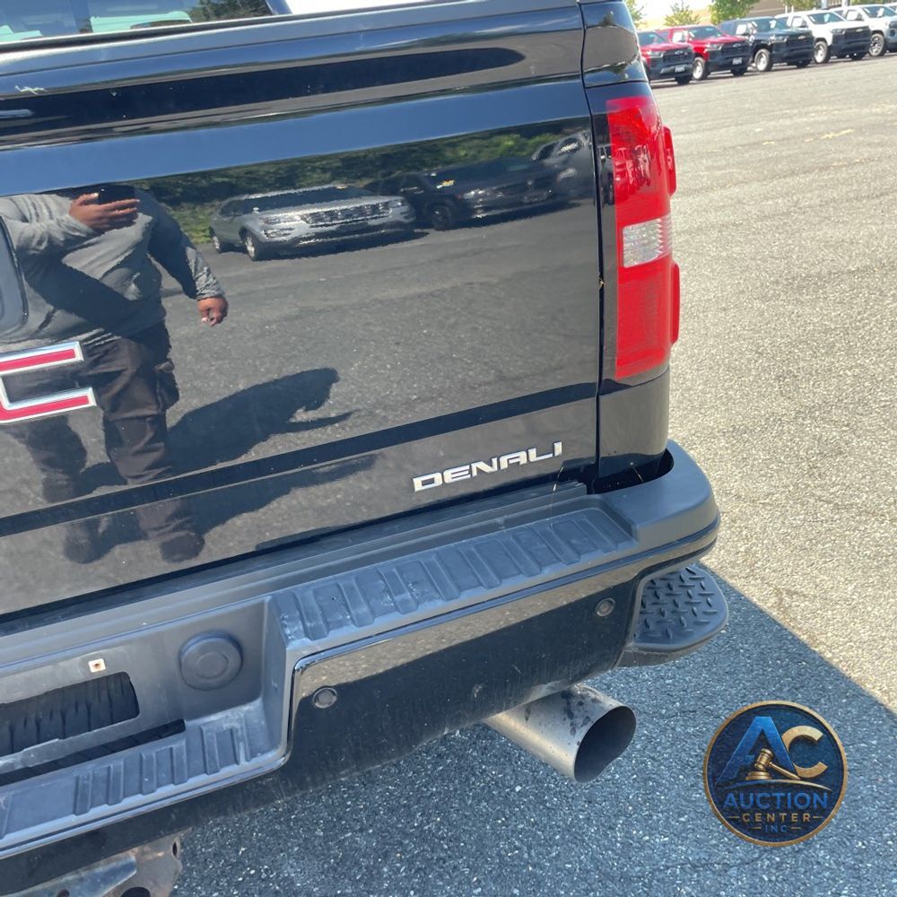 2018 GMC Sierra 2500HD Denali