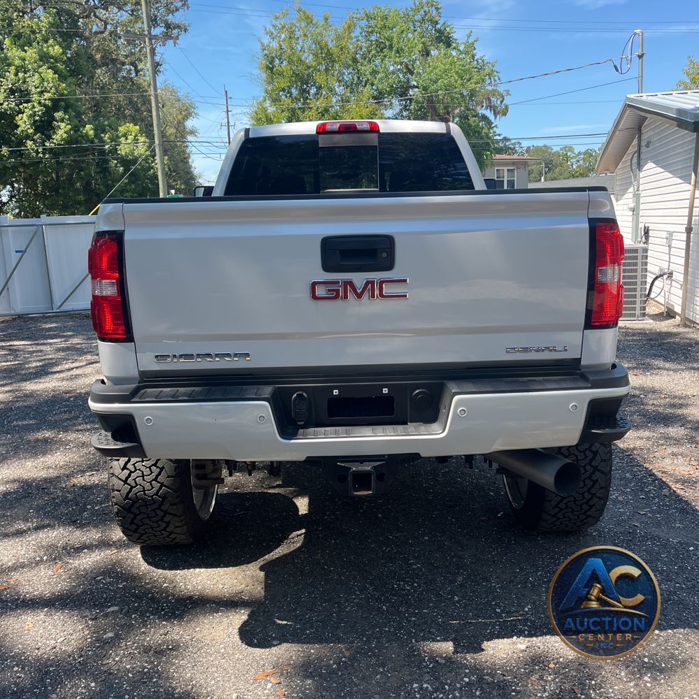 2018 GMC Sierra 2500HD Denali