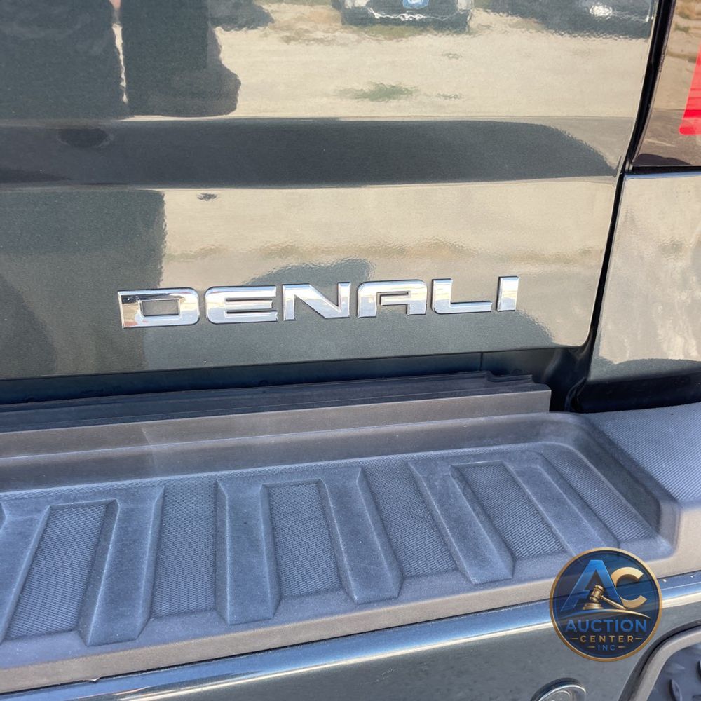 2018 GMC Sierra 2500HD Denali