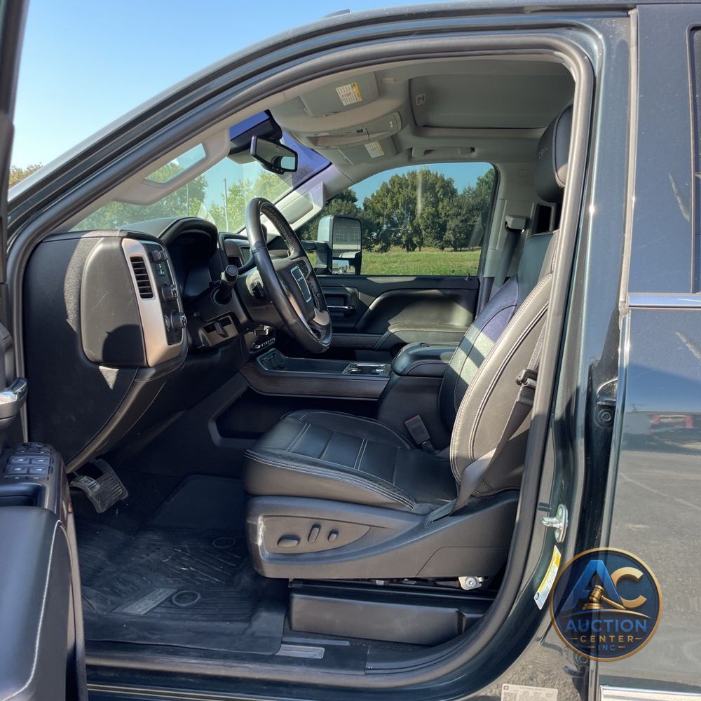 2018 GMC Sierra 2500HD Denali