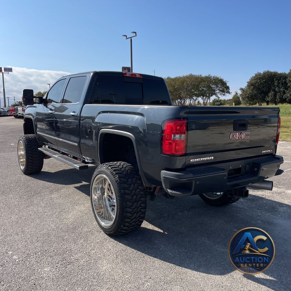2018 GMC Sierra 2500HD Denali