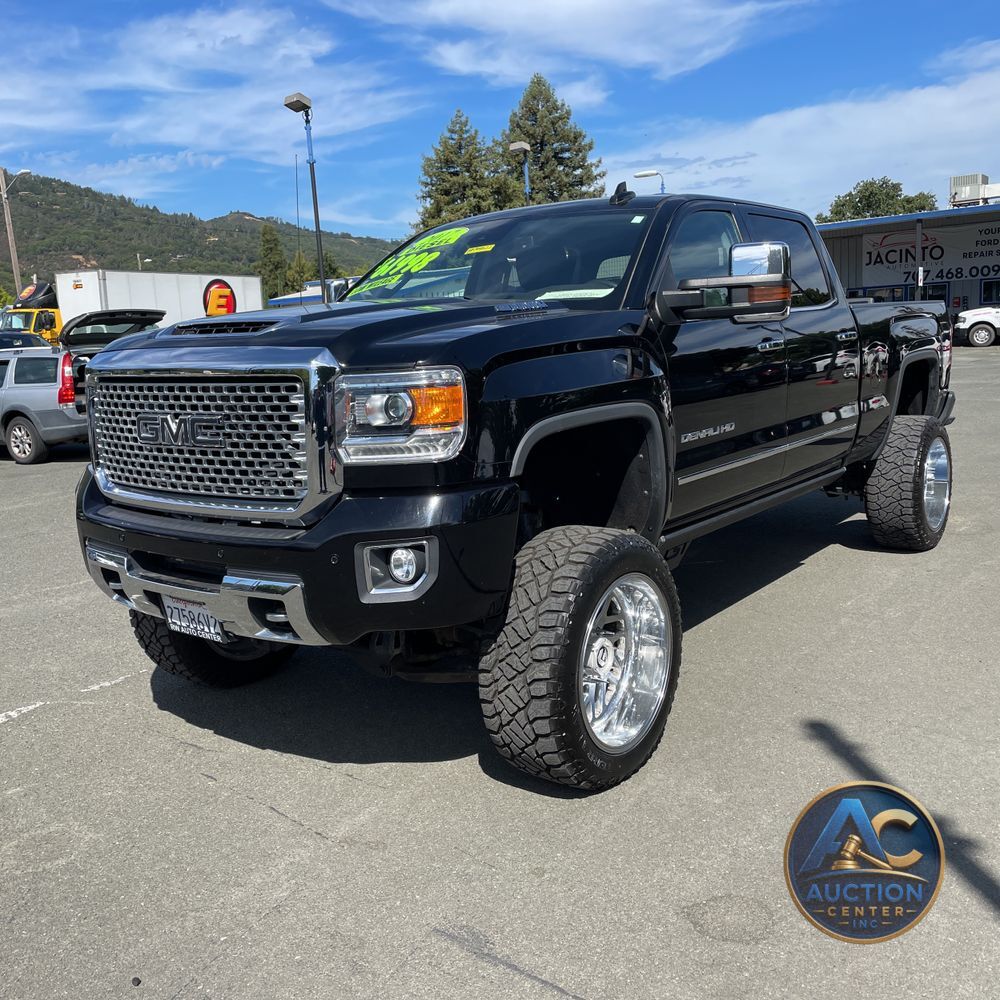 2017 GMC Sierra 2500HD Denali