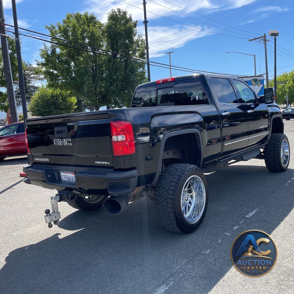 2017 GMC Sierra 2500HD Denali