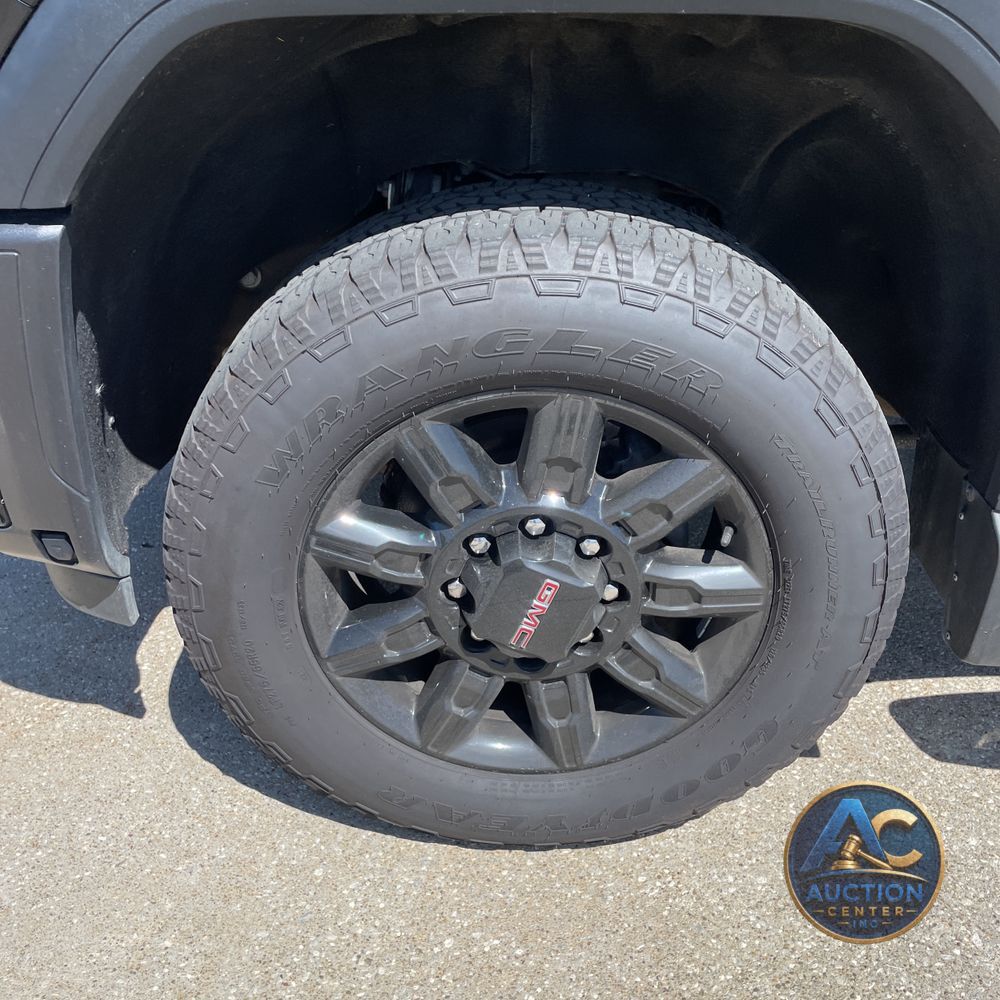 2024 GMC Sierra 2500 AT4