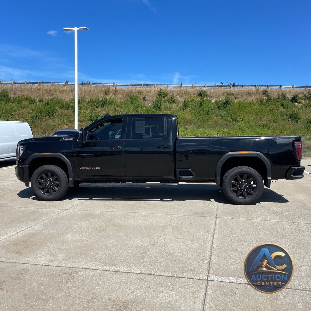 2024 GMC Sierra 2500 AT4