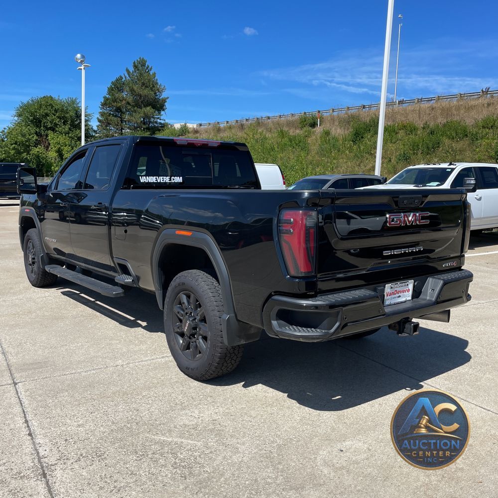 2024 GMC Sierra 2500 AT4