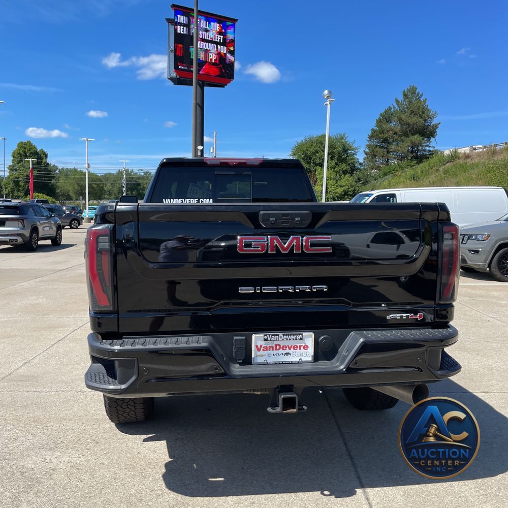 2024 GMC Sierra 2500 AT4