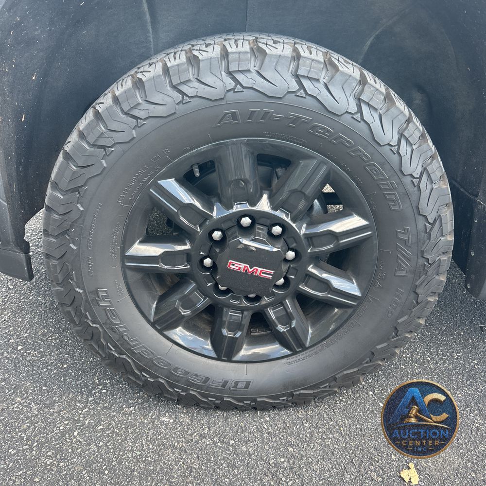 2024 GMC Sierra 2500 AT4