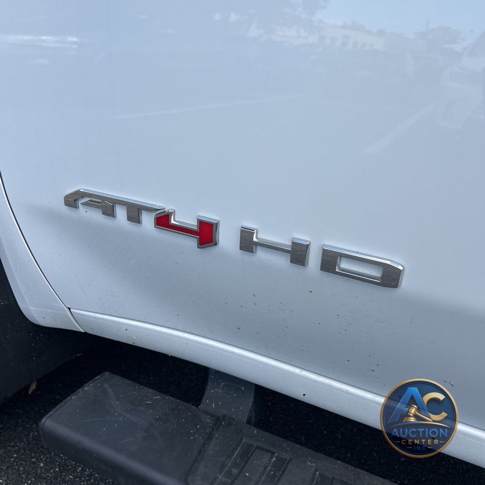 2024 GMC Sierra 2500 AT4