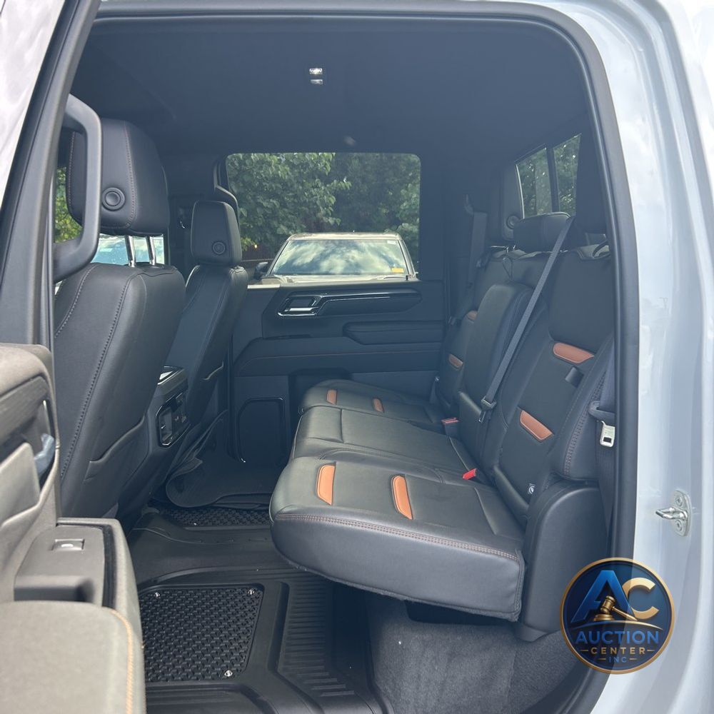 2024 GMC Sierra 2500 AT4