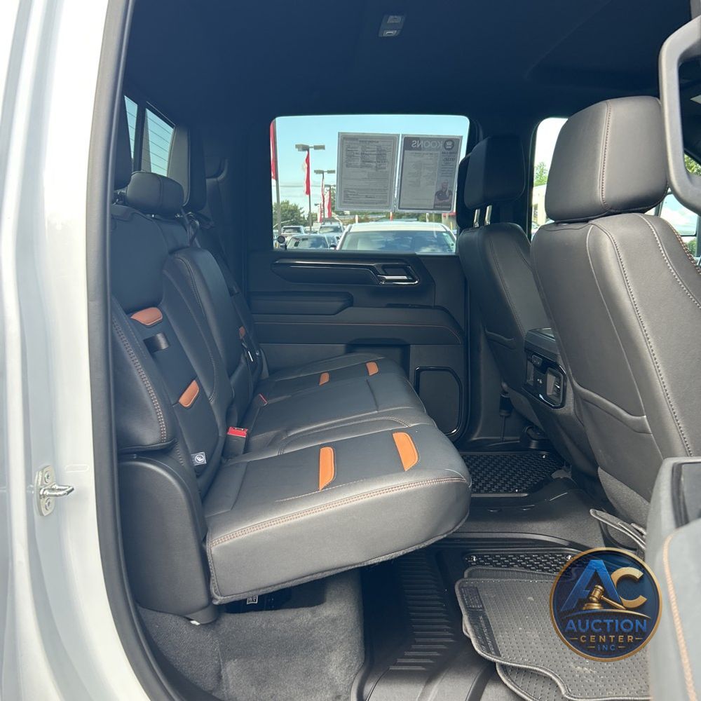 2024 GMC Sierra 2500 AT4
