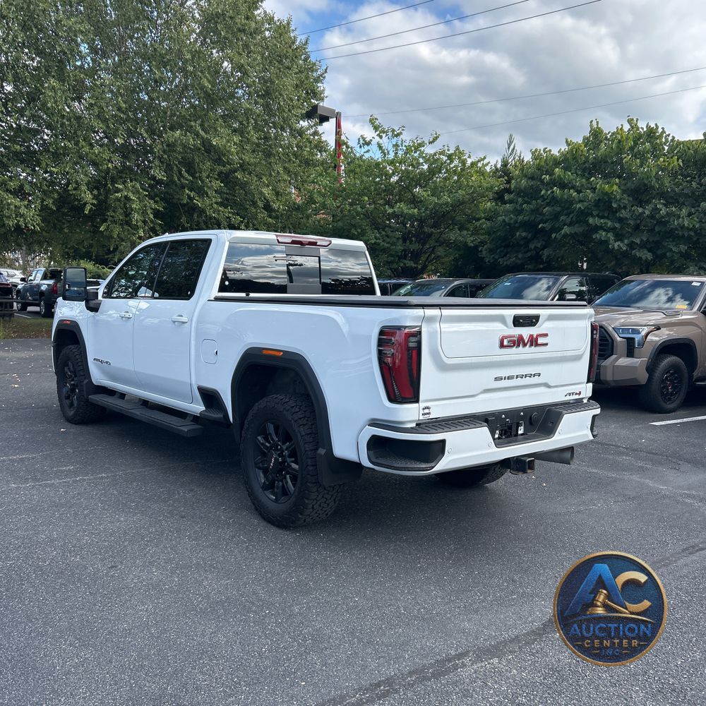 2024 GMC Sierra 2500 AT4