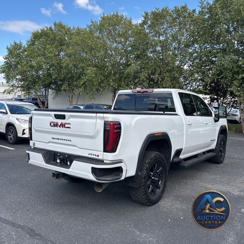 2024 GMC Sierra 2500 AT4