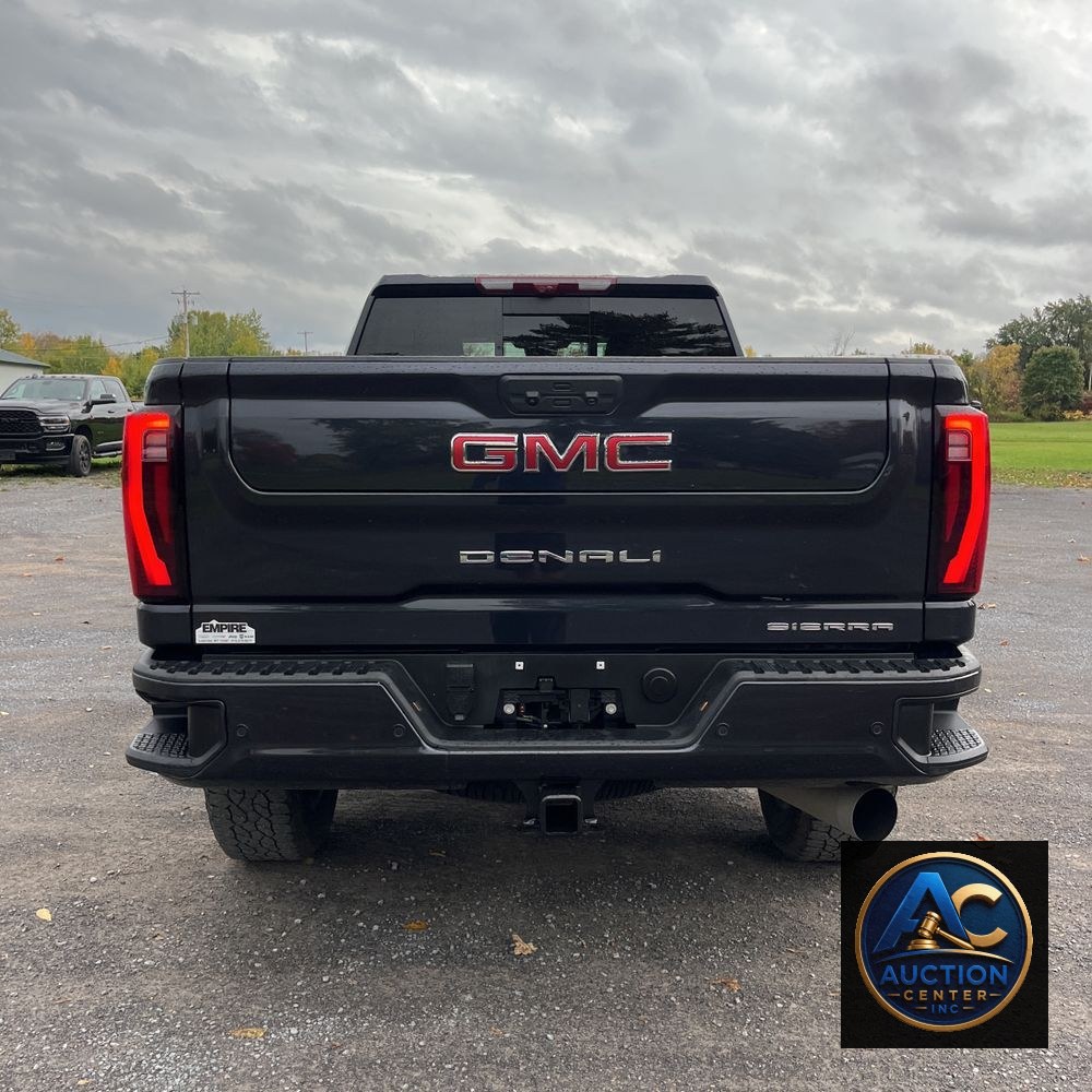 2024 GMC Sierra 2500 Denali