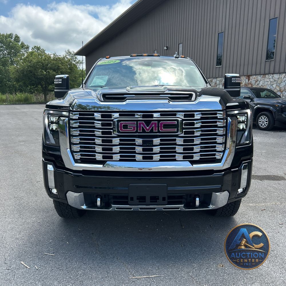 2024 GMC Sierra 2500 Denali