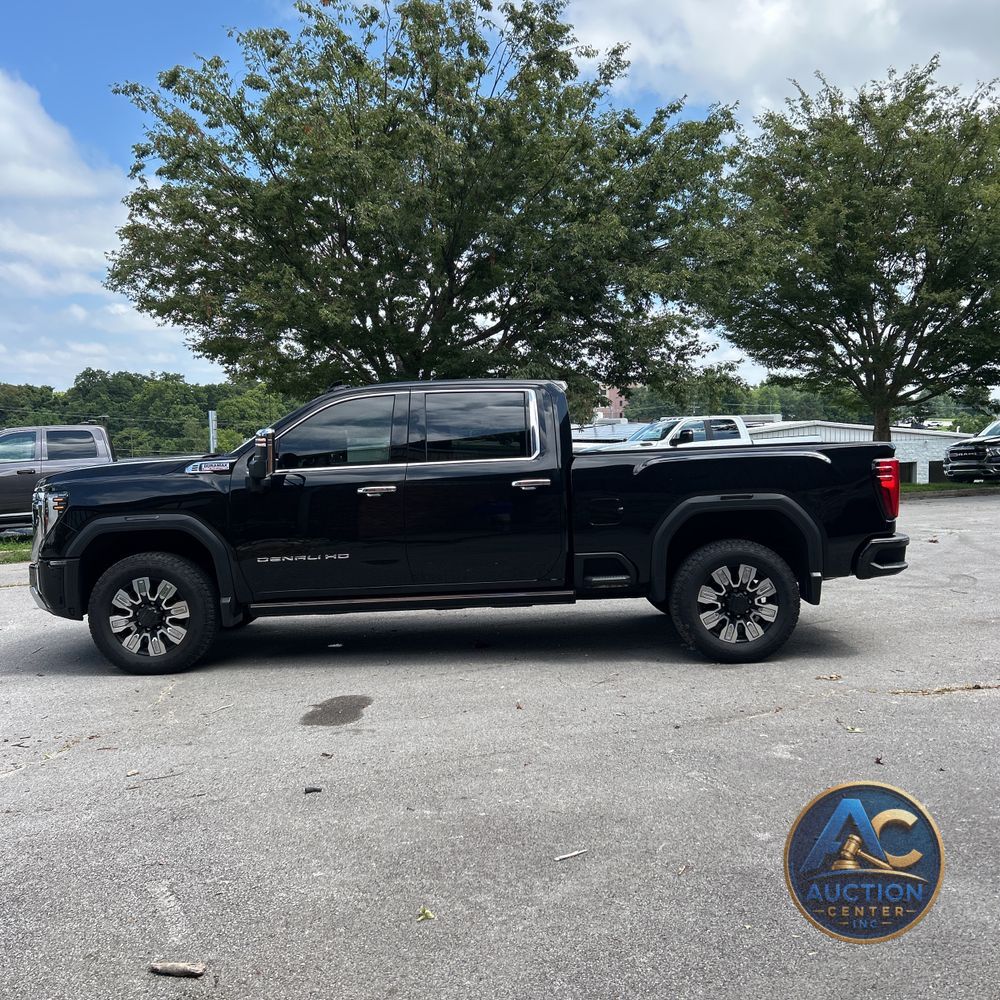 2024 GMC Sierra 2500 Denali