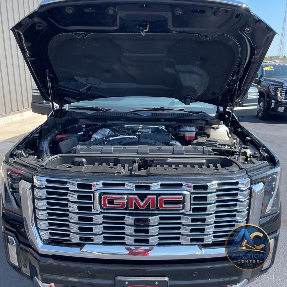 2024 GMC Sierra 2500 Denali