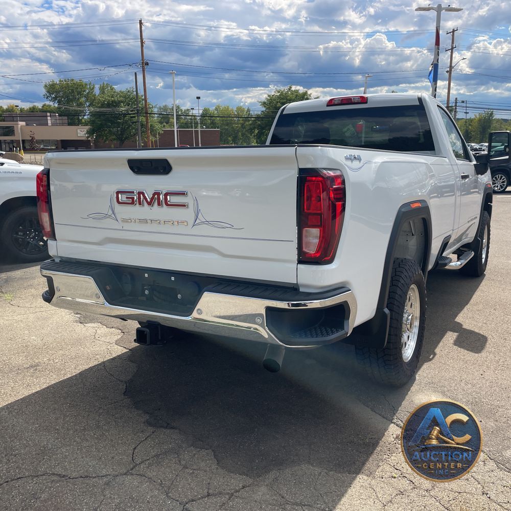 2024 GMC Sierra 2500HD Pro