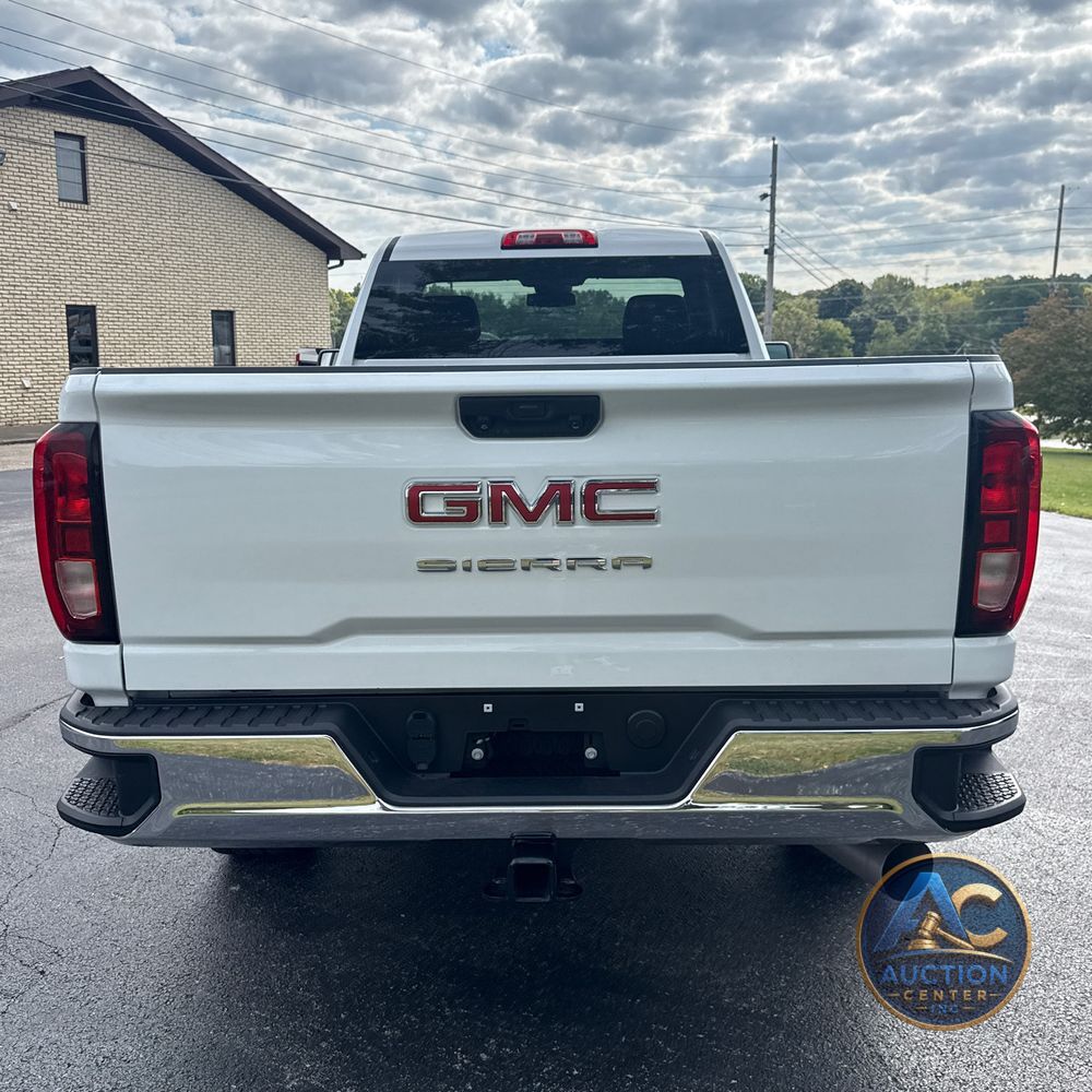 2024 GMC Sierra 2500HD Pro