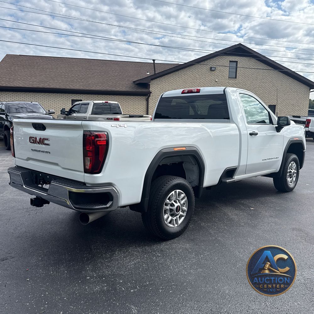 2024 GMC Sierra 2500HD Pro