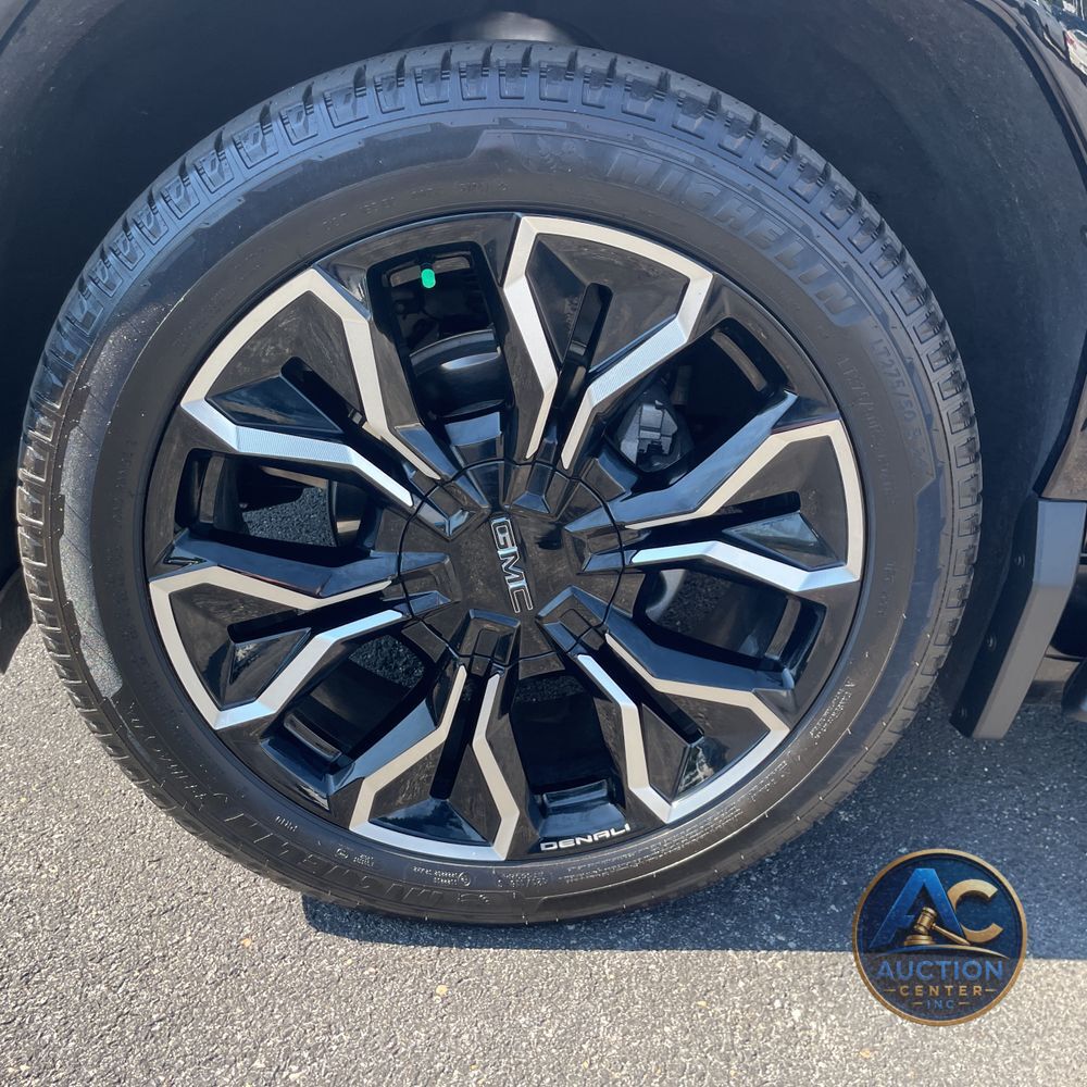 2025 GMC Sierra EV Denali