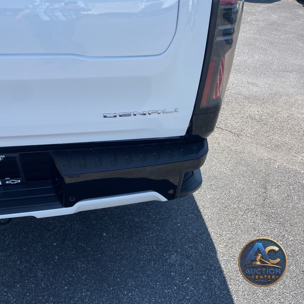 2025 GMC Sierra EV Denali
