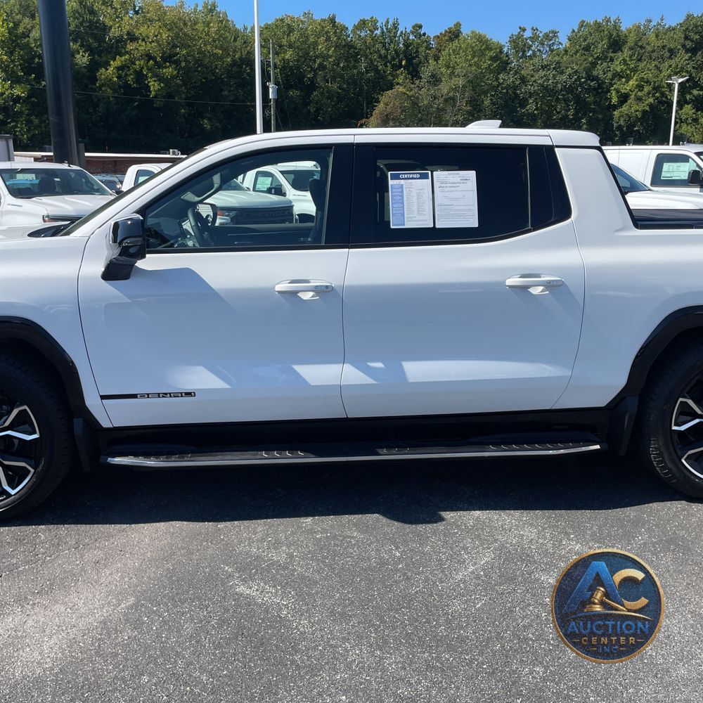 2025 GMC Sierra EV Denali