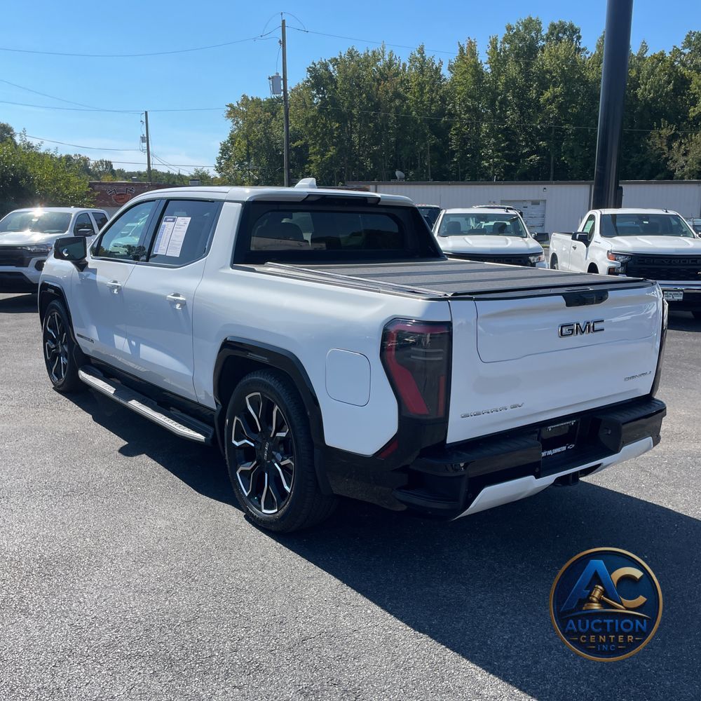 2025 GMC Sierra EV Denali