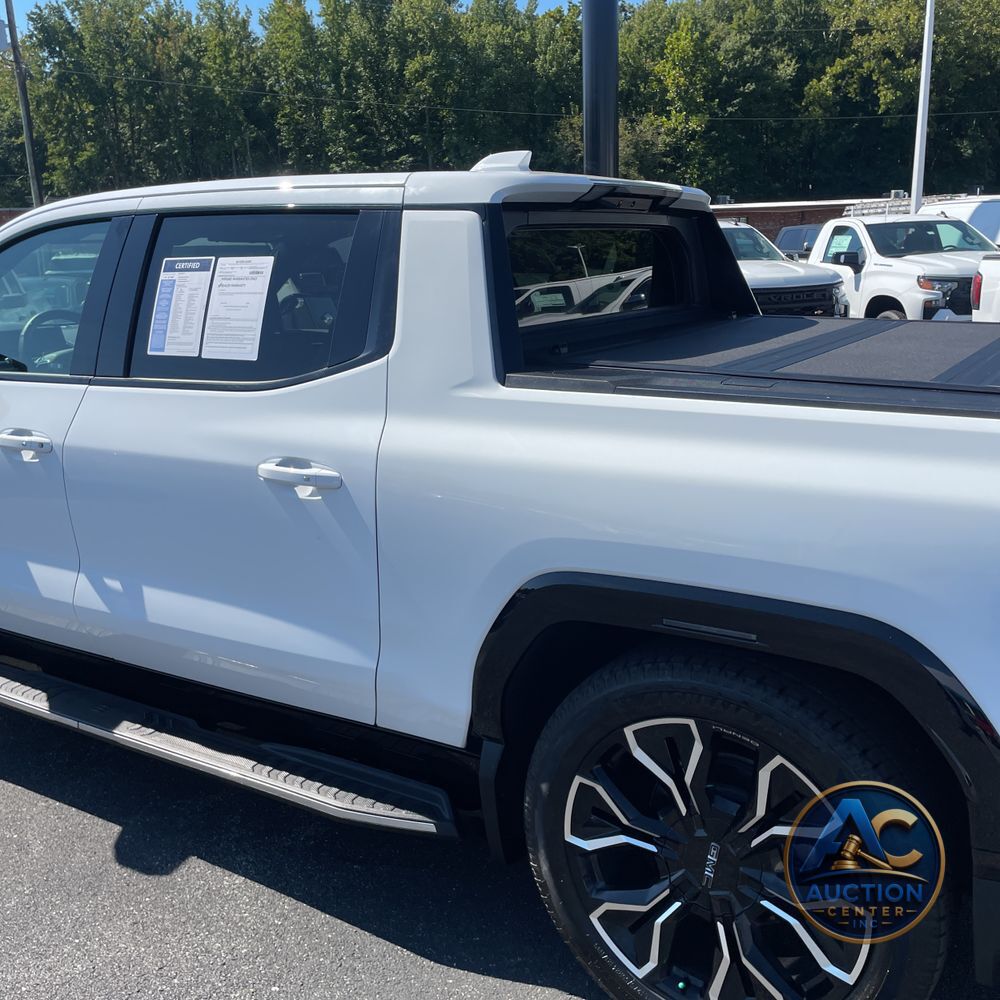 2025 GMC Sierra EV Denali
