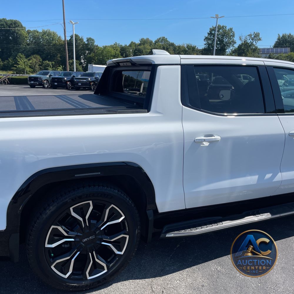 2025 GMC Sierra EV Denali