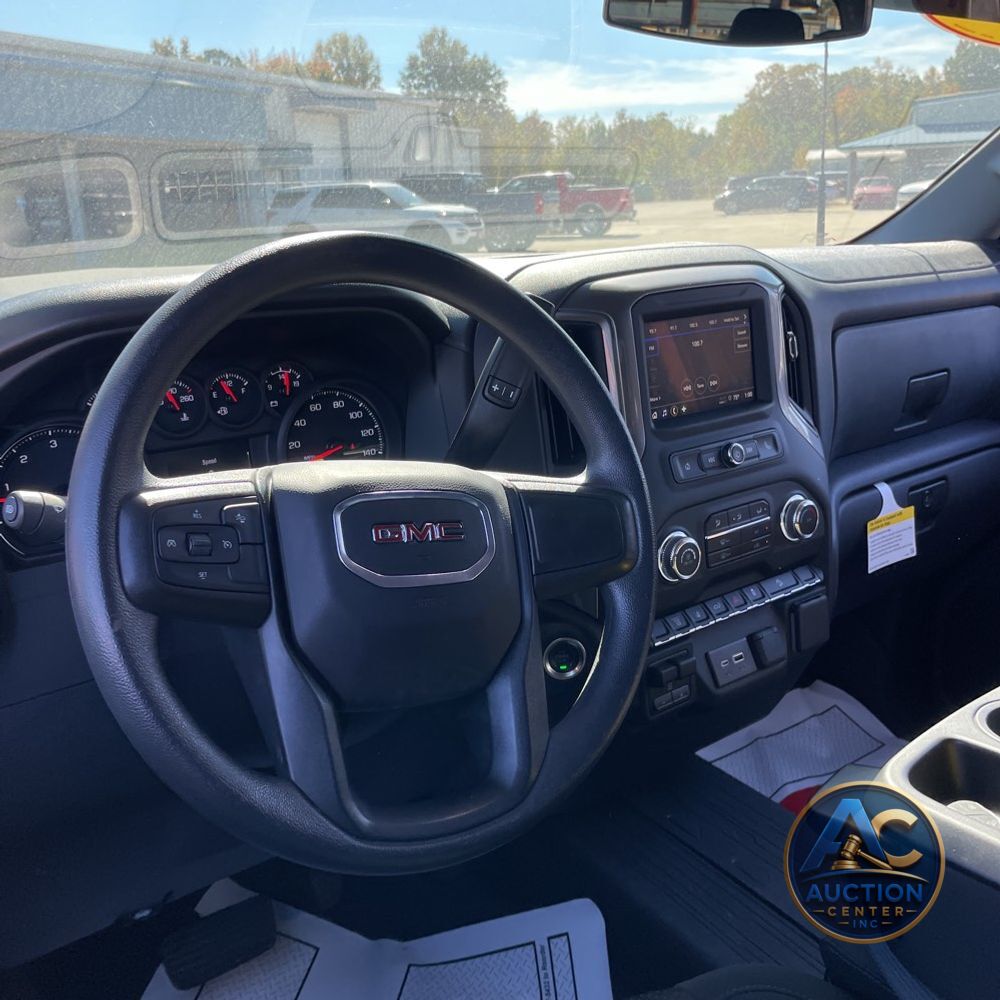 2024 GMC Sierra 2500HD Pro