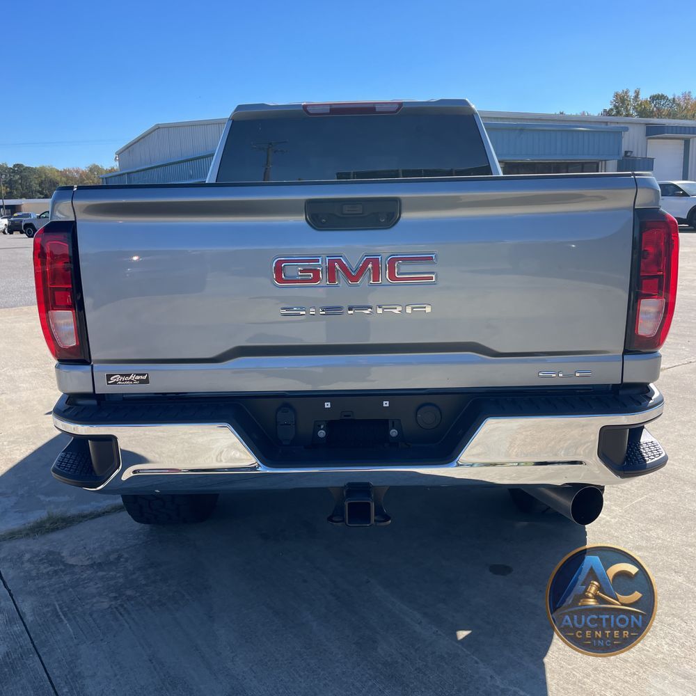 2024 GMC Sierra 2500HD Pro