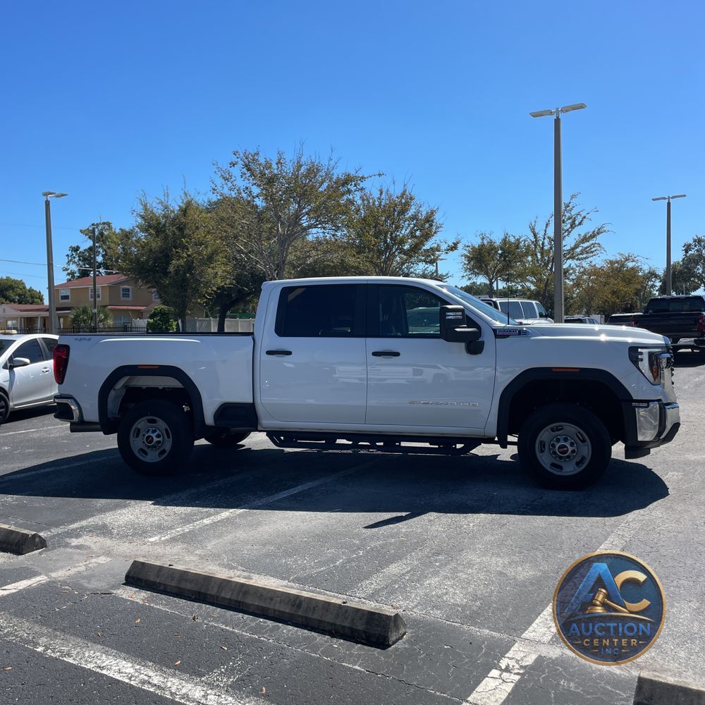 2024 GMC Sierra 2500HD Pro