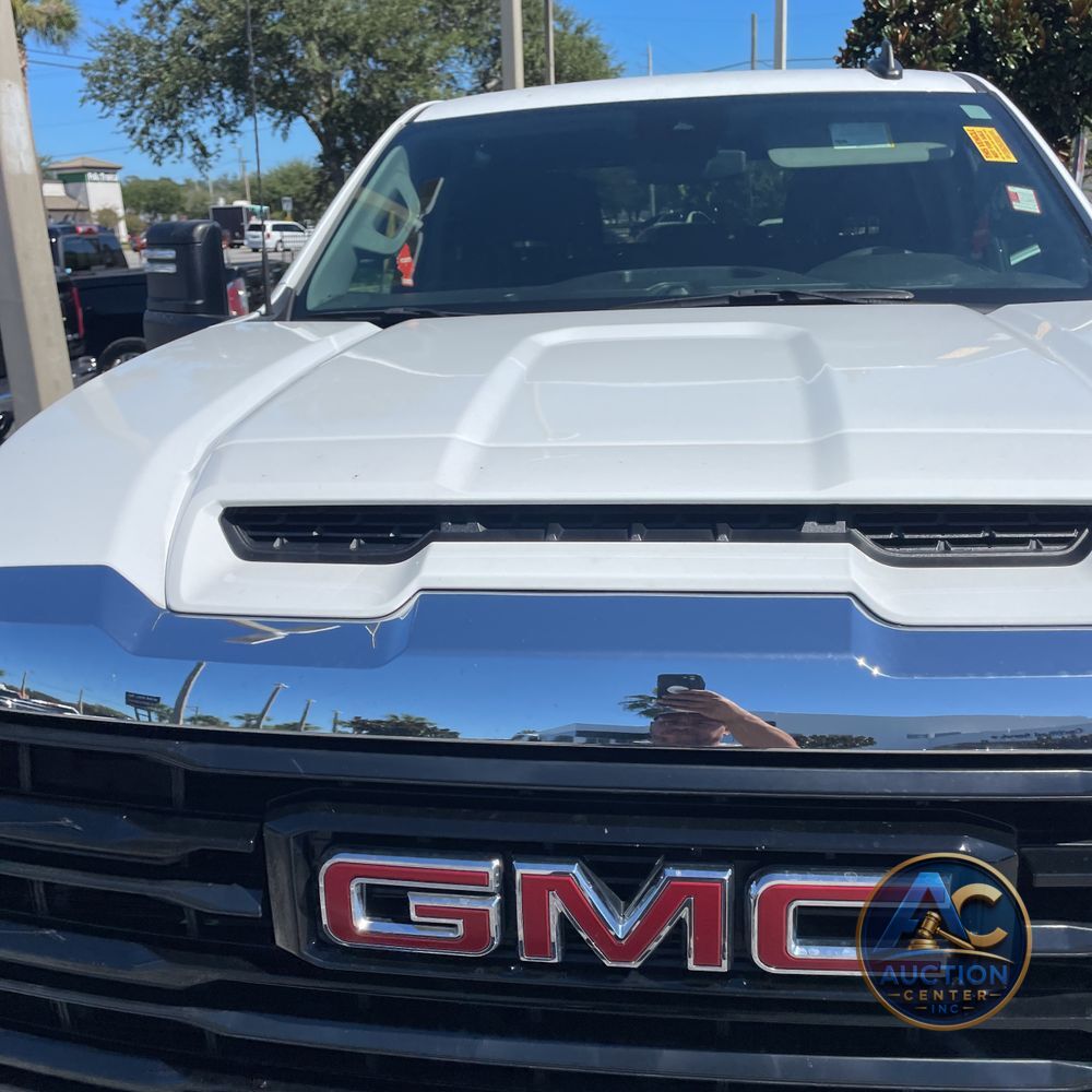 2024 GMC Sierra 2500HD Pro
