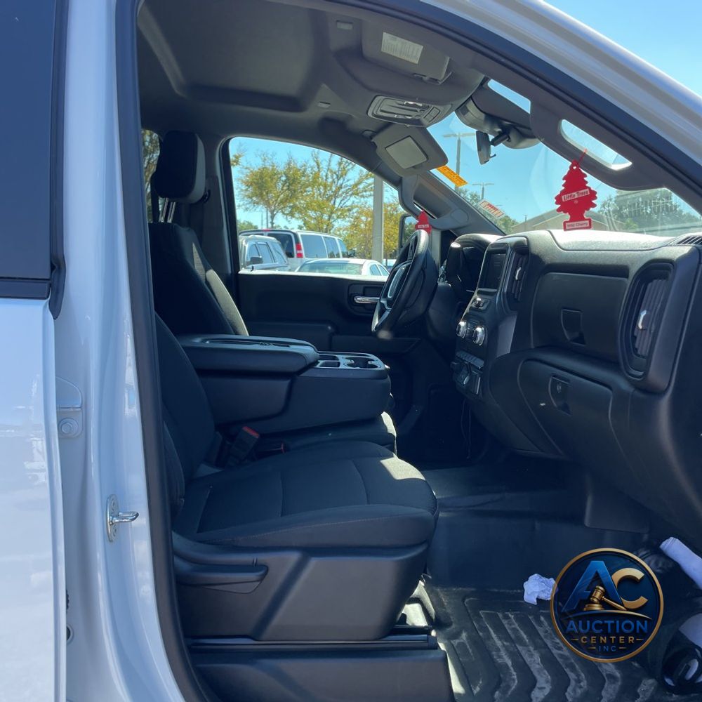 2024 GMC Sierra 2500HD Pro