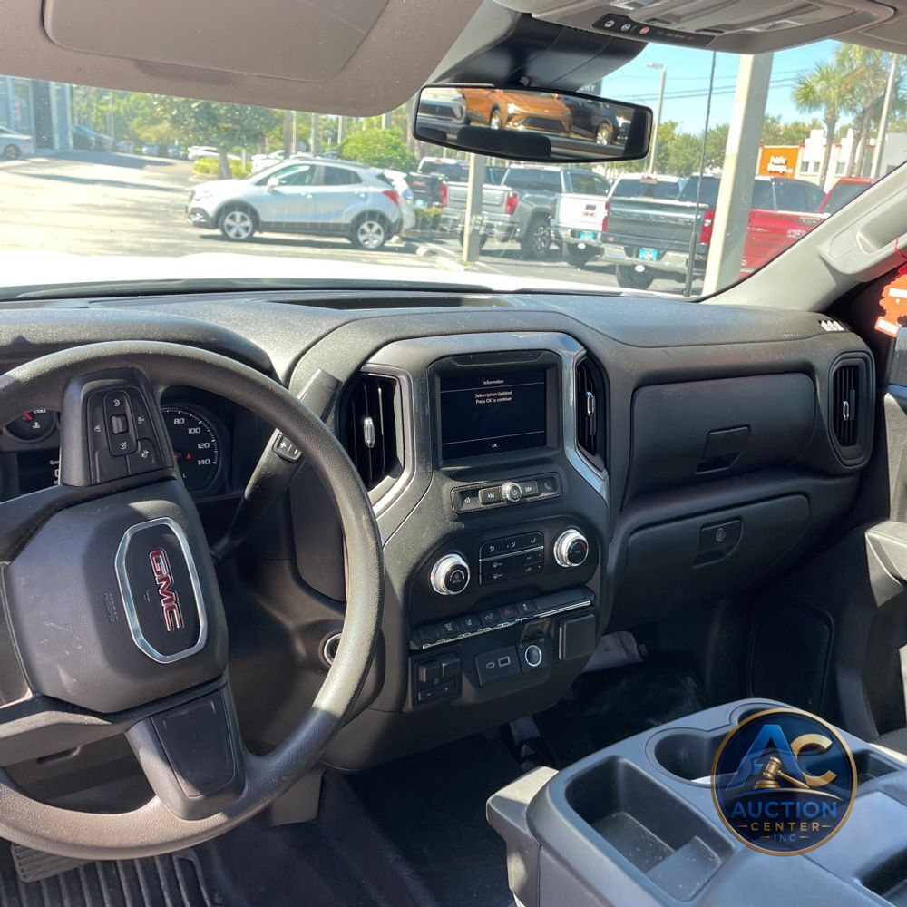 2024 GMC Sierra 2500HD Pro