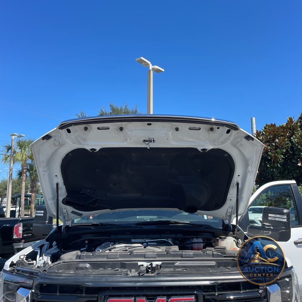 2024 GMC Sierra 2500HD Pro