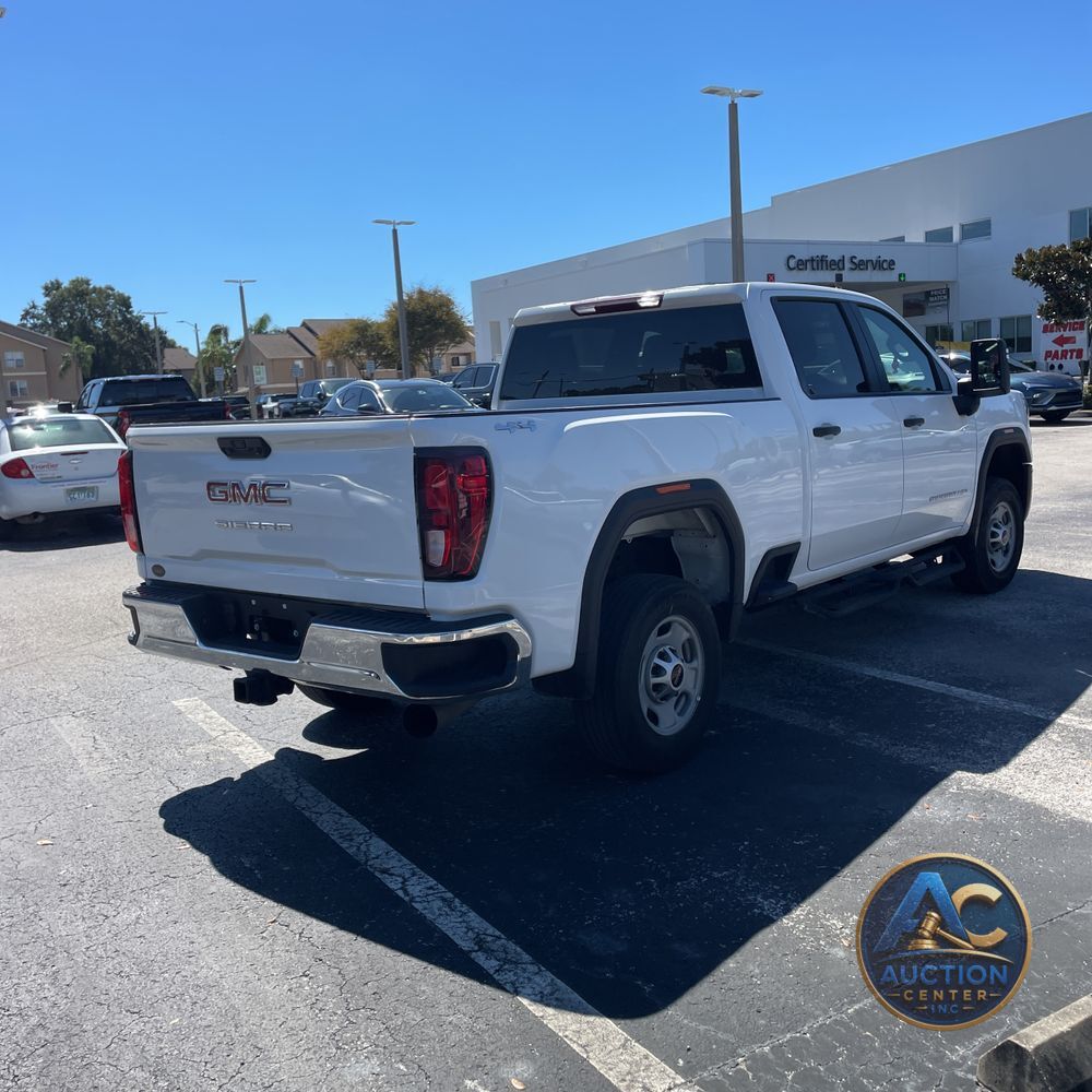 2024 GMC Sierra 2500HD Pro